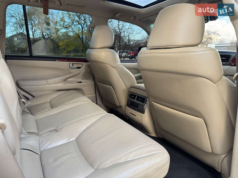 Позашляховик / Кросовер Lexus LX 2008 в Харкові