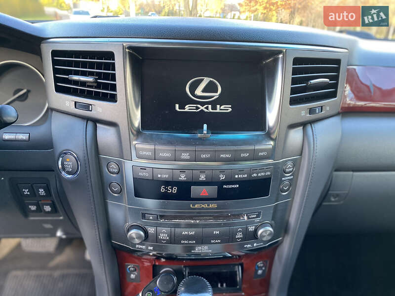 Внедорожник / Кроссовер Lexus LX 2008 в Хмельницком