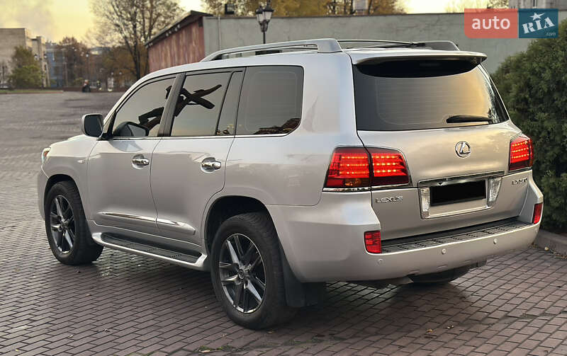 Внедорожник / Кроссовер Lexus LX 2008 в Днепре