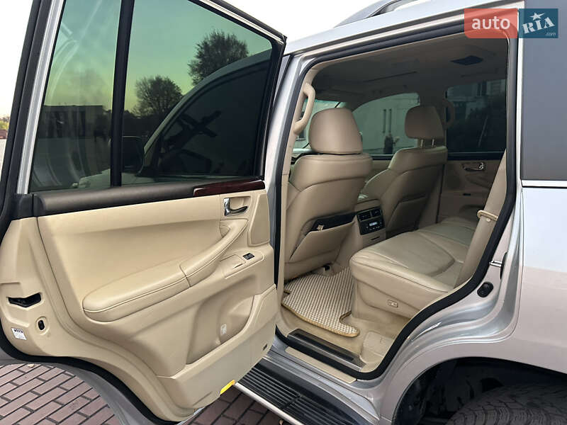 Внедорожник / Кроссовер Lexus LX 2008 в Днепре