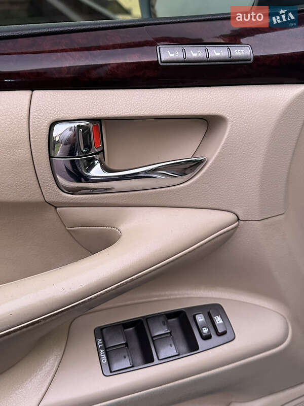 Внедорожник / Кроссовер Lexus LX 2008 в Днепре