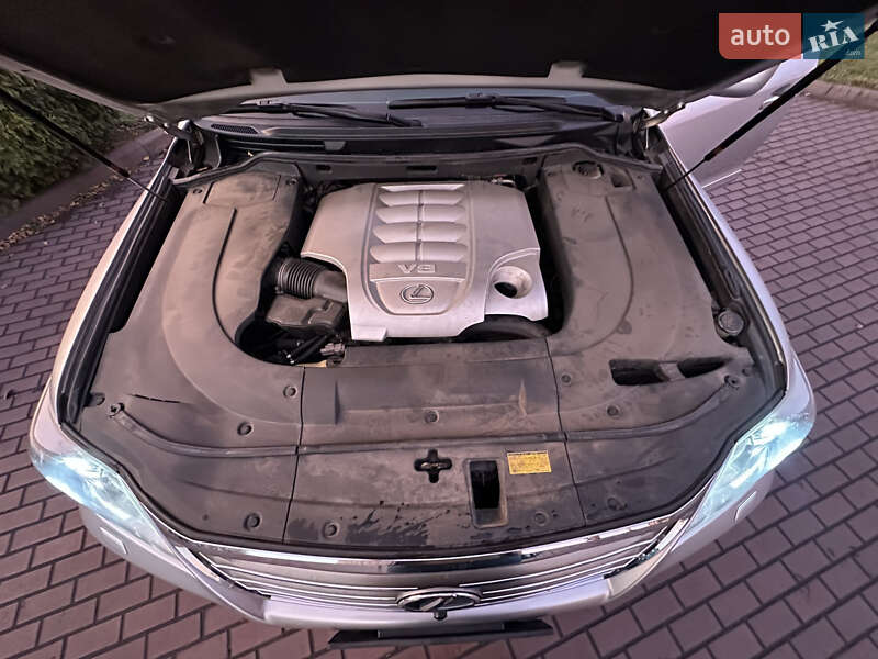 Внедорожник / Кроссовер Lexus LX 2008 в Днепре