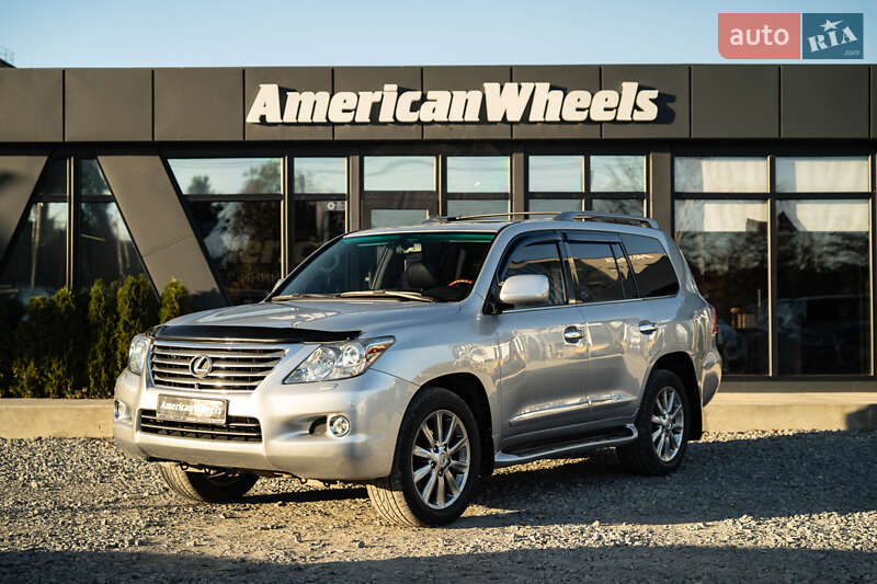 Позашляховик / Кросовер Lexus LX 2008 в Чернівцях