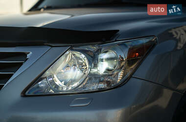 Внедорожник / Кроссовер Lexus LX 2008 в Черновцах