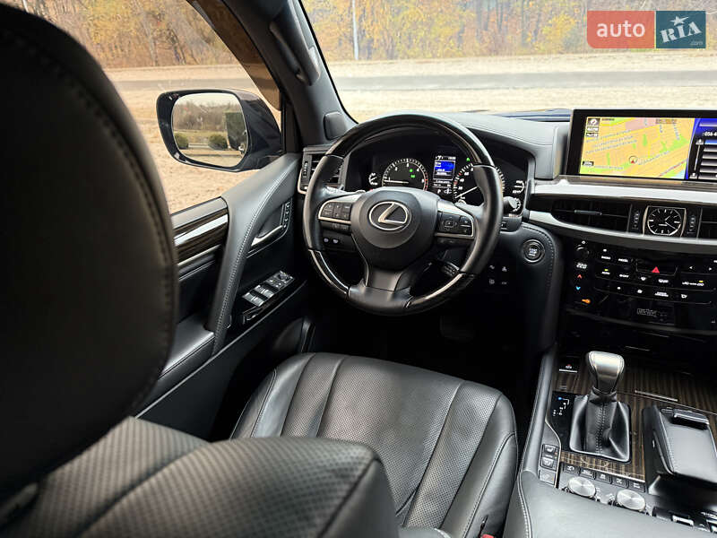 Позашляховик / Кросовер Lexus LX 2021 в Дніпрі