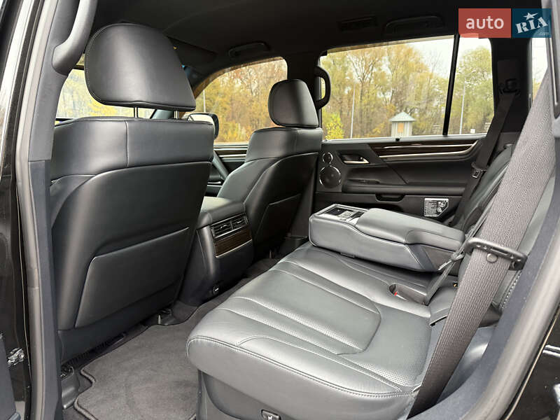 Позашляховик / Кросовер Lexus LX 2021 в Дніпрі