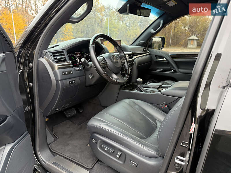 Позашляховик / Кросовер Lexus LX 2021 в Дніпрі