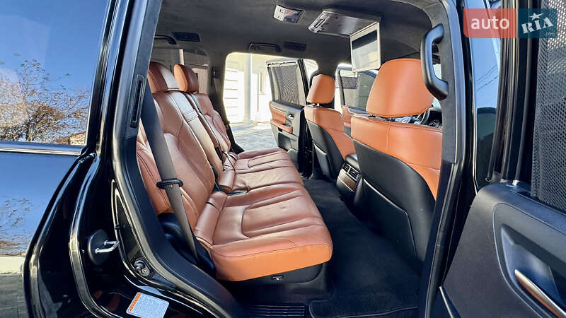 Позашляховик / Кросовер Lexus LX 2018 в Івано-Франківську