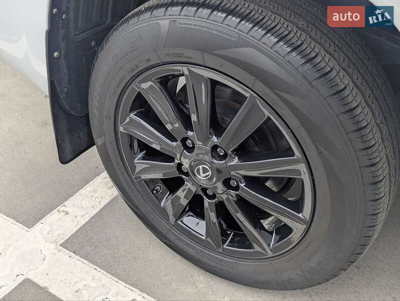 Позашляховик / Кросовер Lexus LX 2010 в Києві