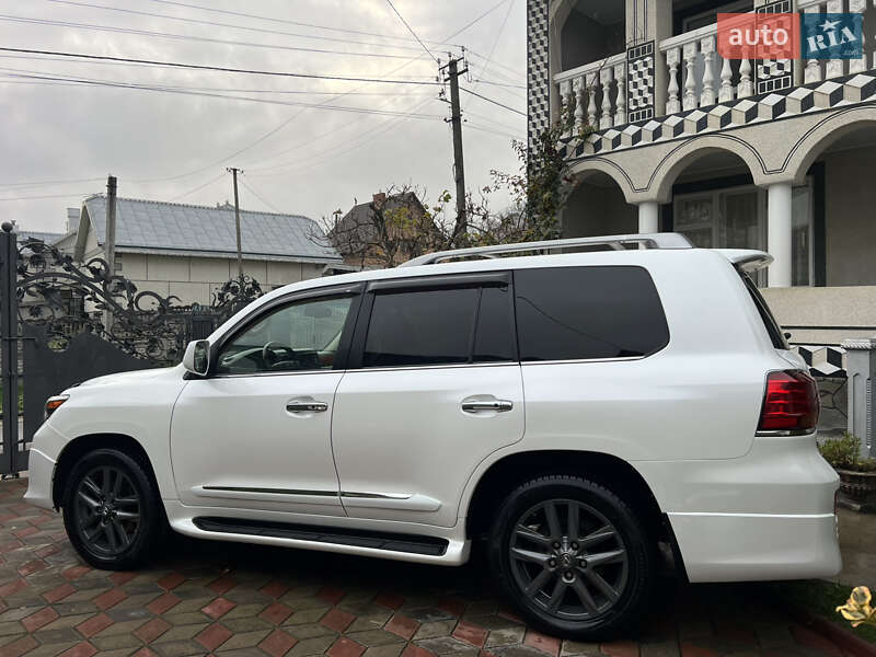 Внедорожник / Кроссовер Lexus LX 2008 в Черновцах