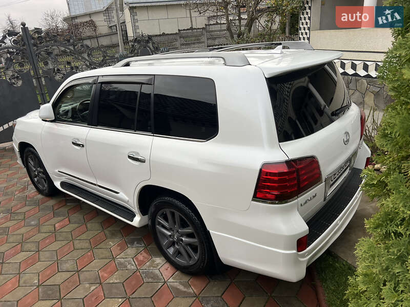 Внедорожник / Кроссовер Lexus LX 2008 в Черновцах