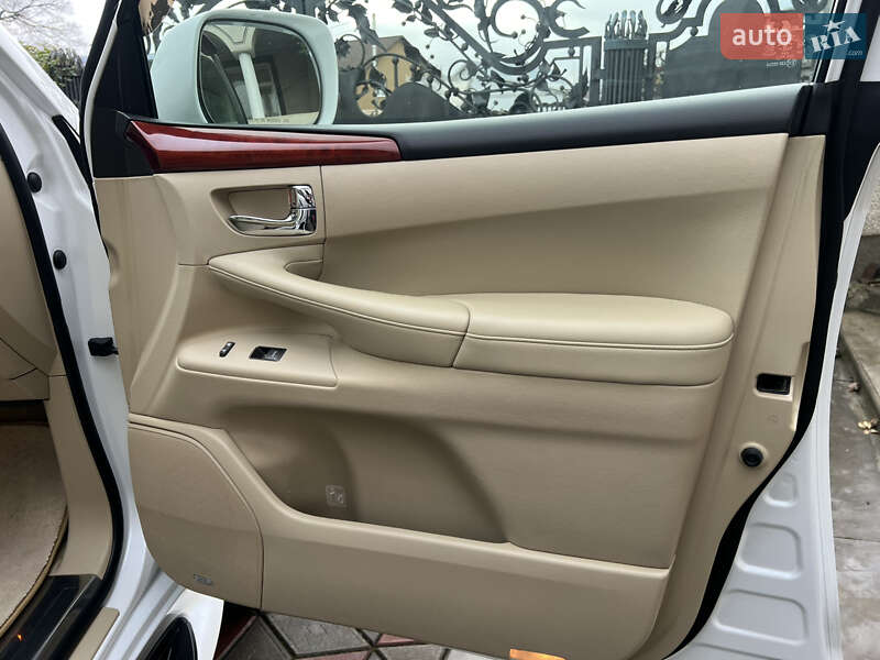 Внедорожник / Кроссовер Lexus LX 2008 в Черновцах