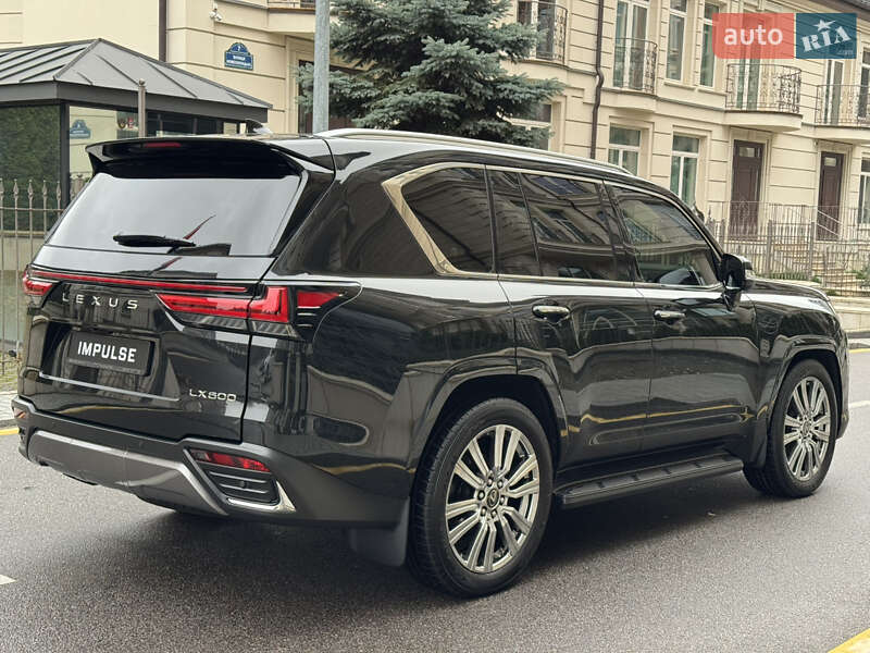 Позашляховик / Кросовер Lexus LX 2023 в Києві