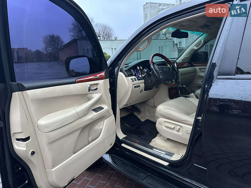 Внедорожник / Кроссовер Lexus LX 2008 в Днепре