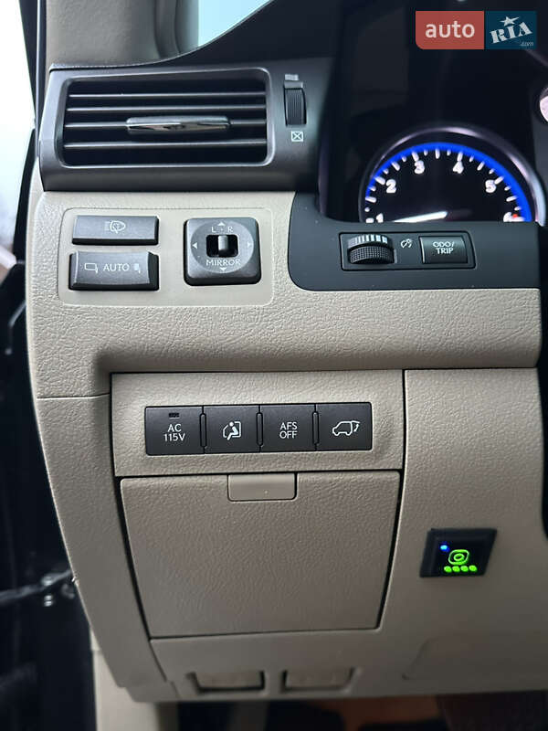 Внедорожник / Кроссовер Lexus LX 2008 в Днепре