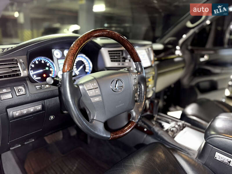 Позашляховик / Кросовер Lexus LX 2011 в Києві фото 18 Позашляховик / Кросовер Lexus LX 2011 в Києві