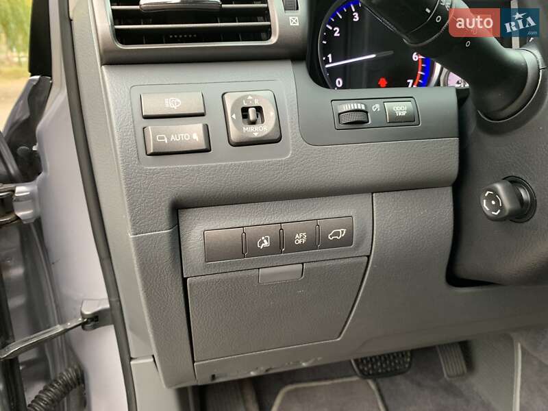 Внедорожник / Кроссовер Lexus LX 2008 в Кривом Роге фото 51 Внедорожник / Кроссовер Lexus LX 2008 в Кривом Роге