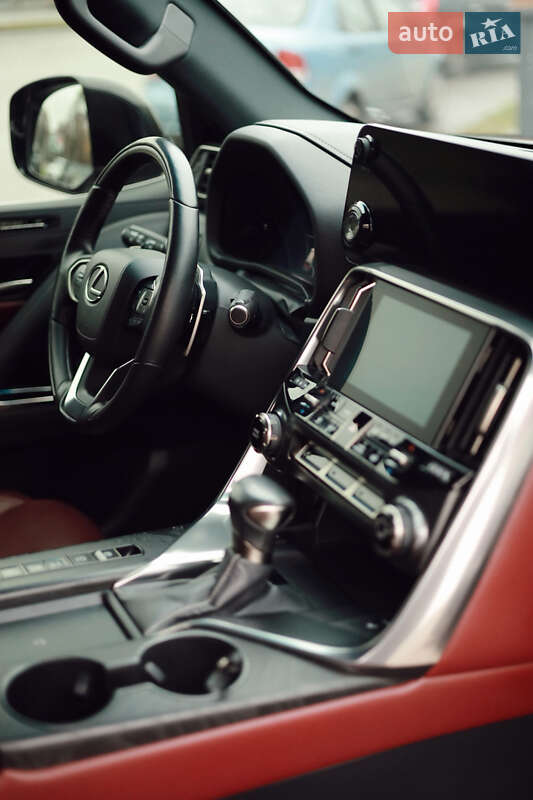 Позашляховик / Кросовер Lexus LX 2024 в Житомирі