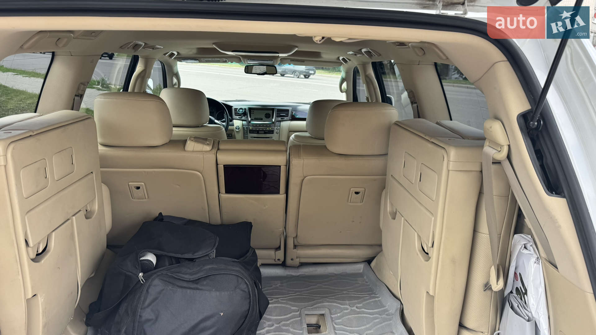 2010 Lexus LX - мініатюра 11