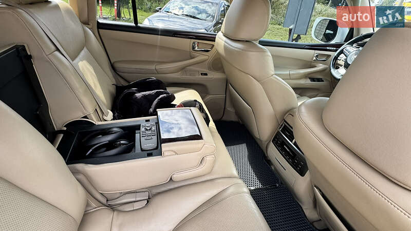 Внедорожник / Кроссовер Lexus LX 2010 в Киеве