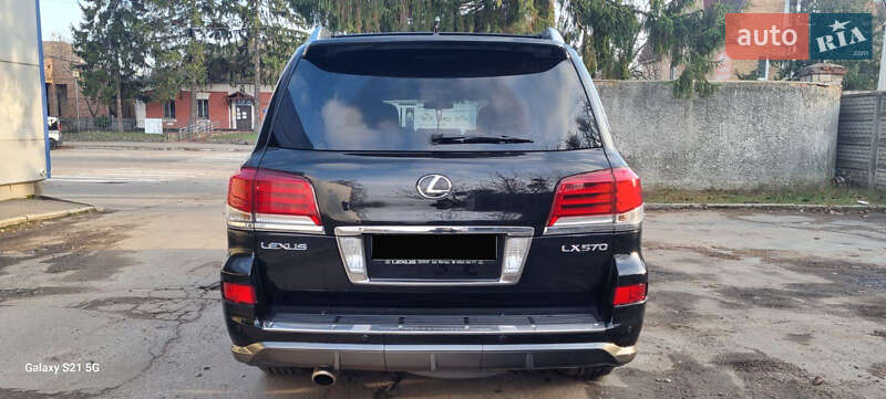 Внедорожник / Кроссовер Lexus LX 2014 в Лубнах