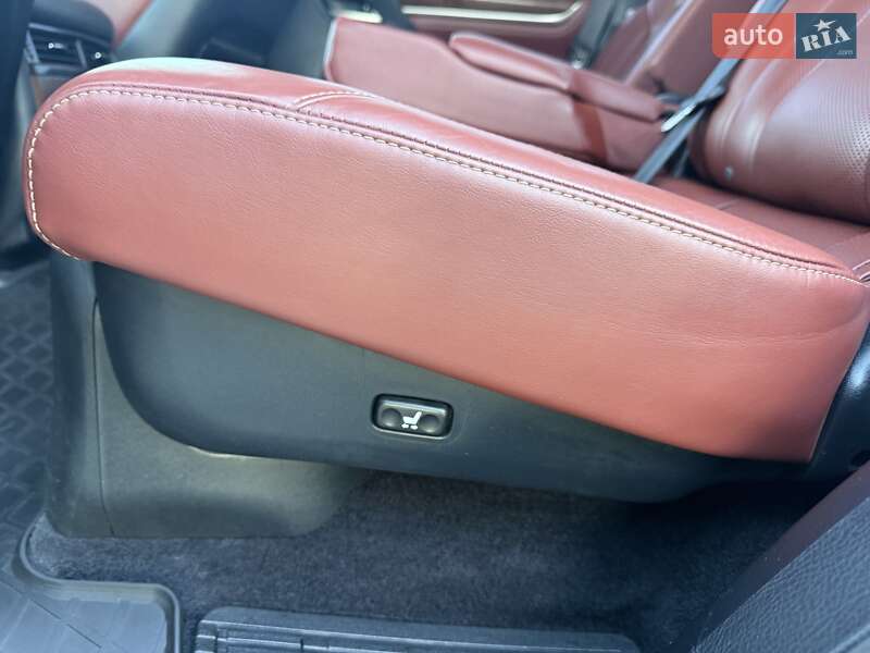 Внедорожник / Кроссовер Lexus LX 2017 в Ивано-Франковске