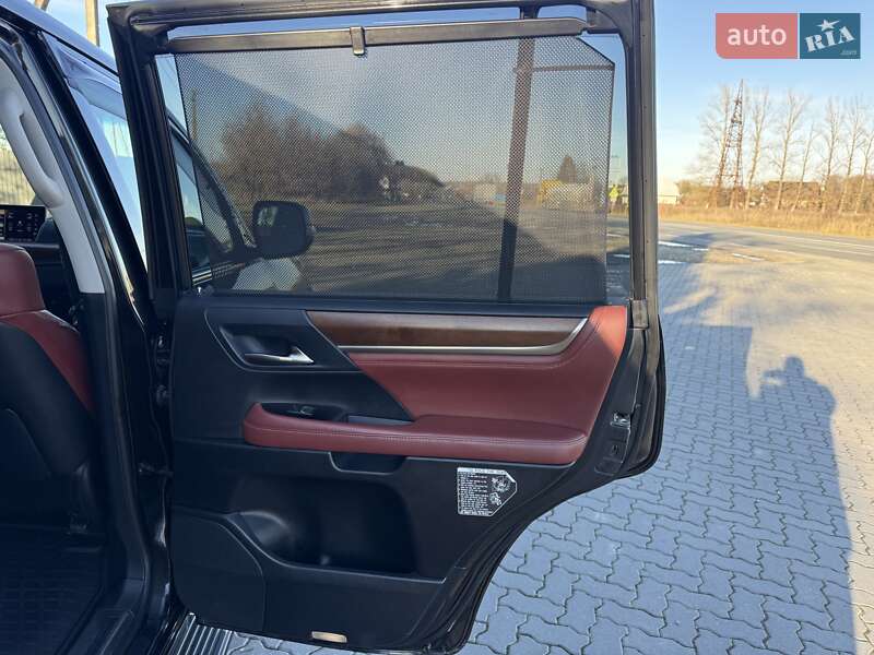 Внедорожник / Кроссовер Lexus LX 2017 в Ивано-Франковске