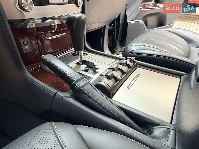 Позашляховик / Кросовер Lexus LX 2014 в Одесі фото 60 Позашляховик / Кросовер Lexus LX 2014 в Одесі