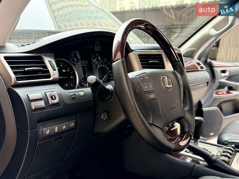 Позашляховик / Кросовер Lexus LX 2014 в Одесі фото 68 Позашляховик / Кросовер Lexus LX 2014 в Одесі