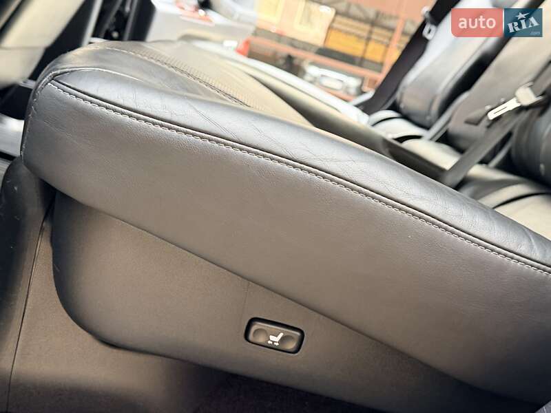 Позашляховик / Кросовер Lexus LX 2014 в Одесі фото 76 Позашляховик / Кросовер Lexus LX 2014 в Одесі