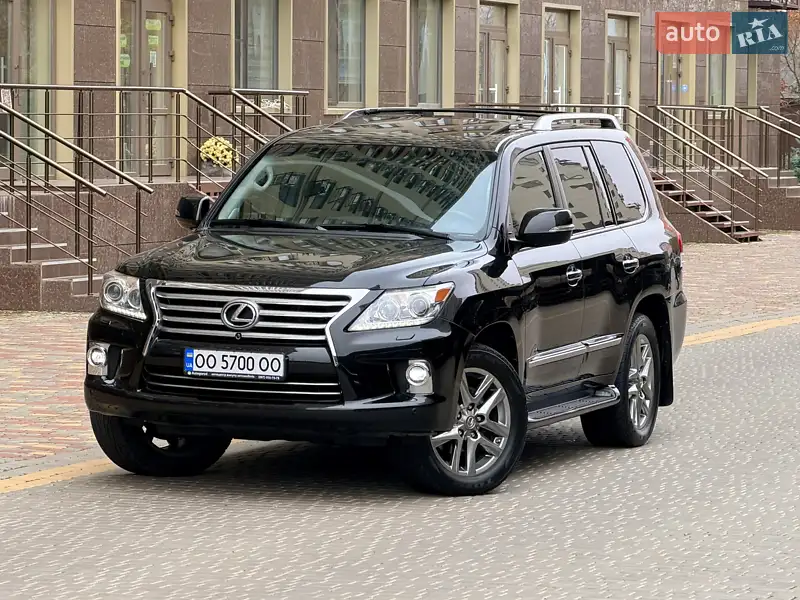 Lexus LX
