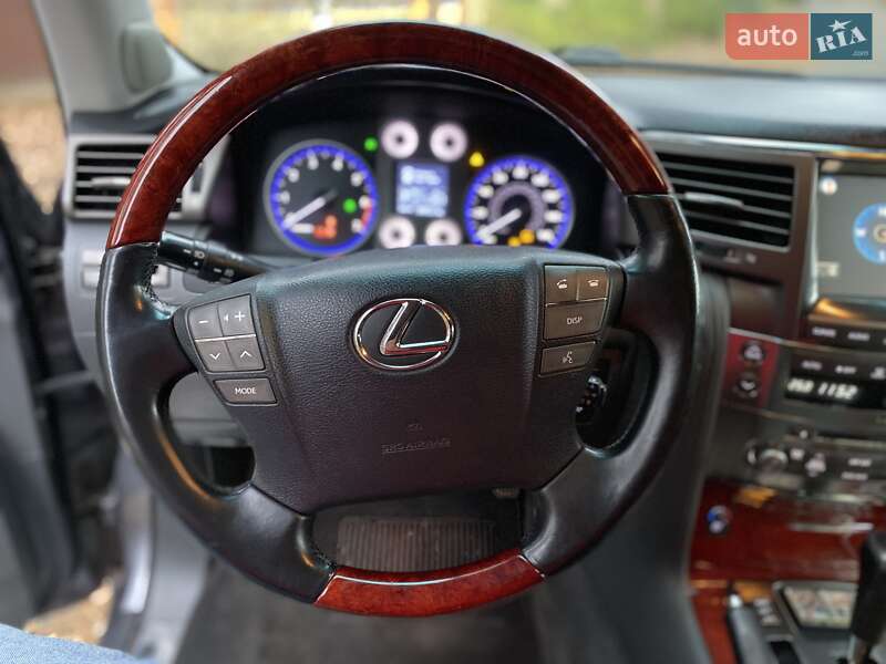 Внедорожник / Кроссовер Lexus LX 2008 в Киеве фото 44 Внедорожник / Кроссовер Lexus LX 2008 в Киеве