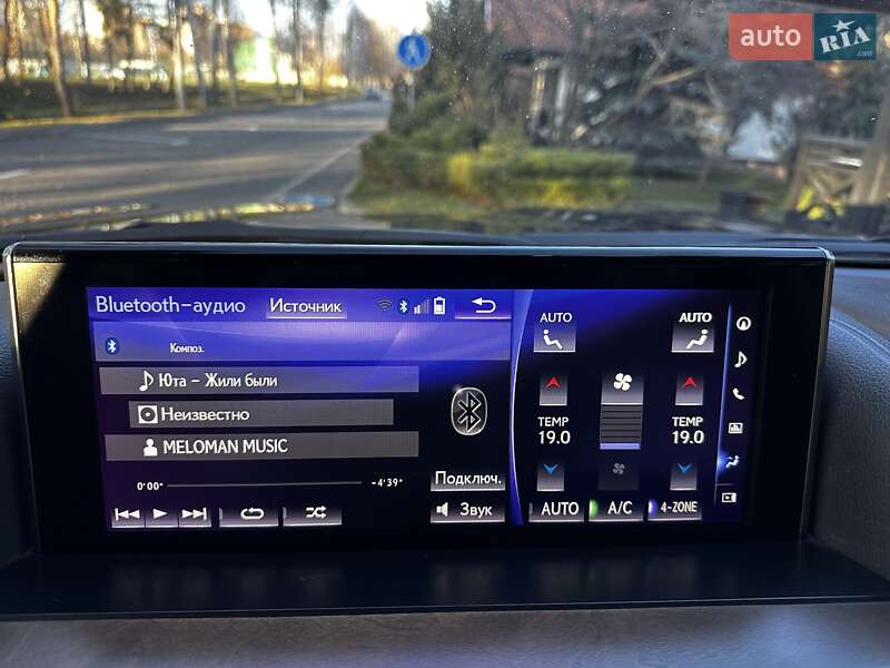 Позашляховик / Кросовер Lexus LX 2015 в Києві