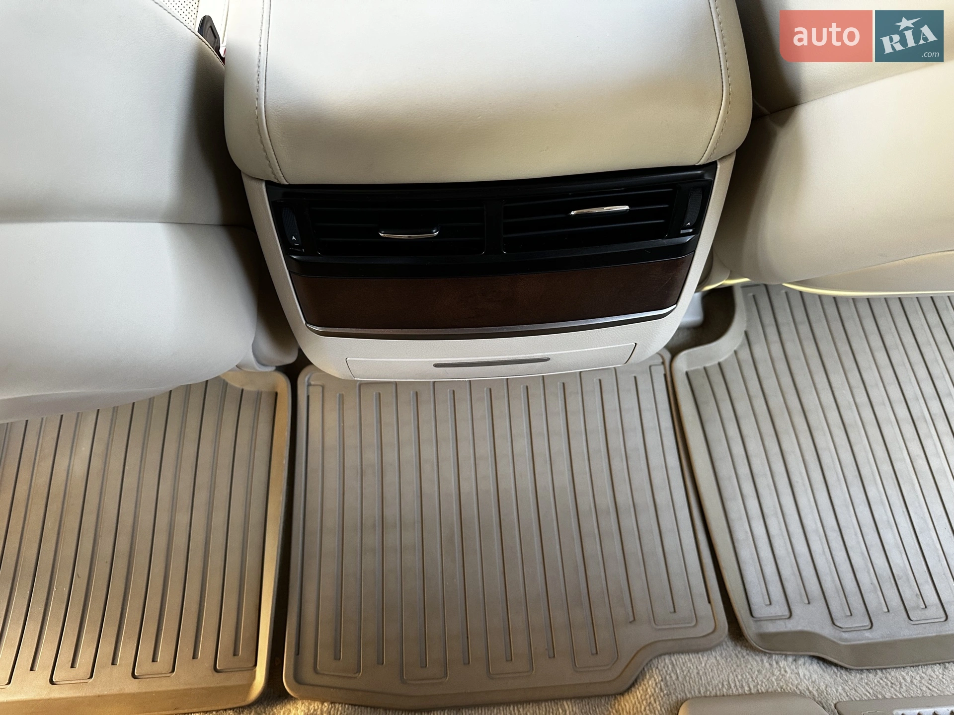 2015 Lexus LX - мініатюра 43