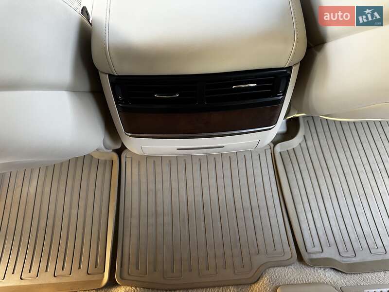 Позашляховик / Кросовер Lexus LX 2015 в Києві