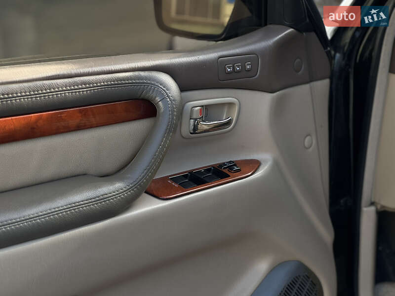 Позашляховик / Кросовер Lexus LX 1999 в Дніпрі фото 10 Позашляховик / Кросовер Lexus LX 1999 в Дніпрі
