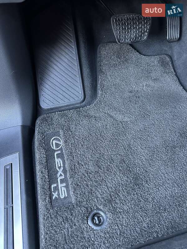 Позашляховик / Кросовер Lexus LX 2022 в Києві