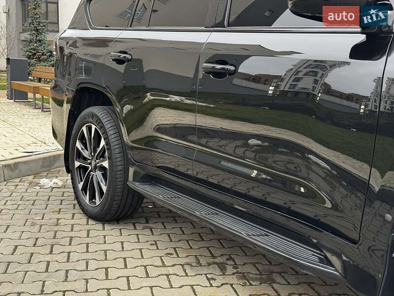 Позашляховик / Кросовер Lexus LX 2020 в Івано-Франківську