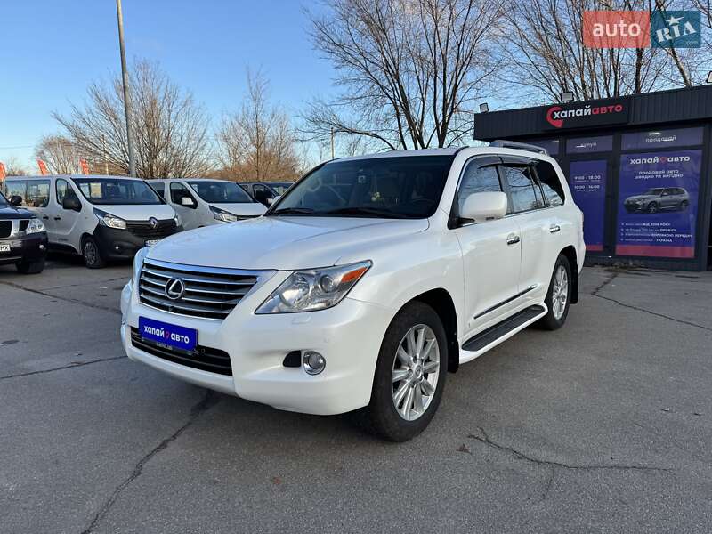 Lexus LX 2010 Lexus LX 2010