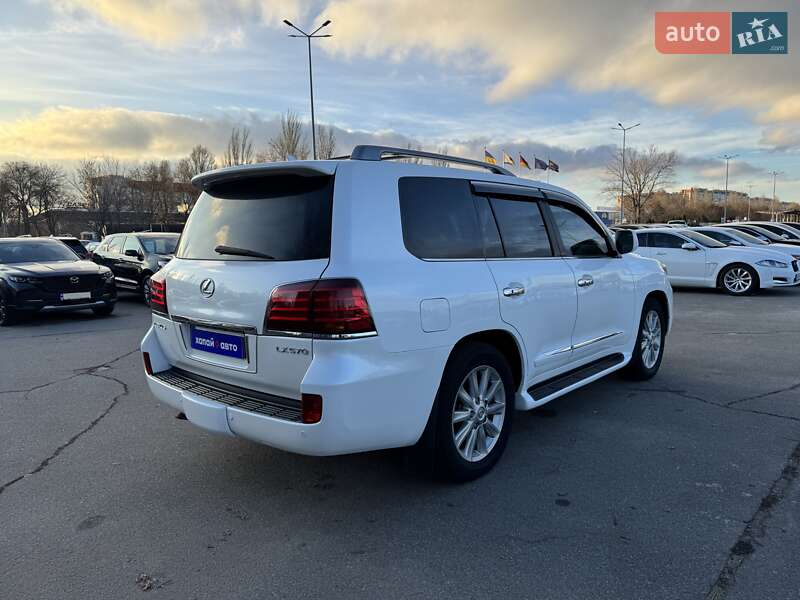 Внедорожник / Кроссовер Lexus LX 2010 в Днепре