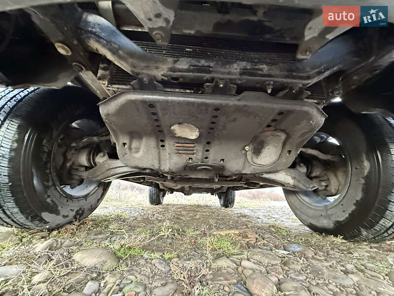 Позашляховик / Кросовер Lexus LX 2004 в Івано-Франківську