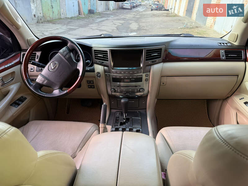 Внедорожник / Кроссовер Lexus LX 2008 в Полтаве фото 14 Внедорожник / Кроссовер Lexus LX 2008 в Полтаве