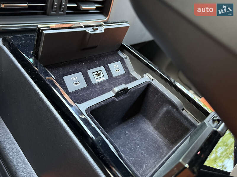 Внедорожник / Кроссовер Lexus LX 2022 в Киеве