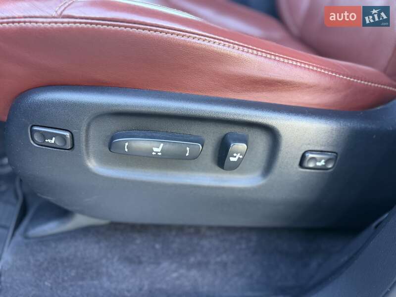 Внедорожник / Кроссовер Lexus LX 2017 в Ивано-Франковске фото 24 Внедорожник / Кроссовер Lexus LX 2017 в Ивано-Франковске