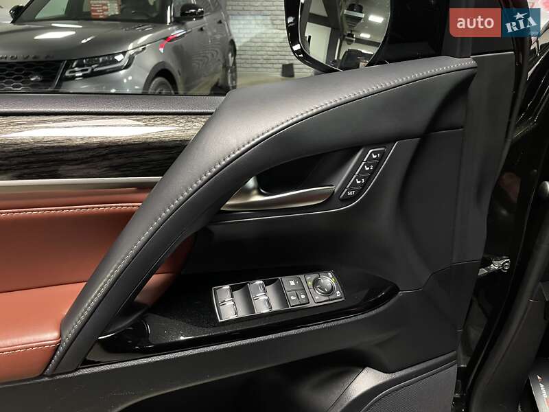 Внедорожник / Кроссовер Lexus LX 2018 в Львове