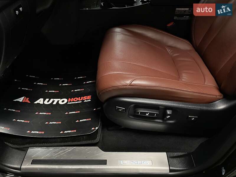 Внедорожник / Кроссовер Lexus LX 2018 в Львове
