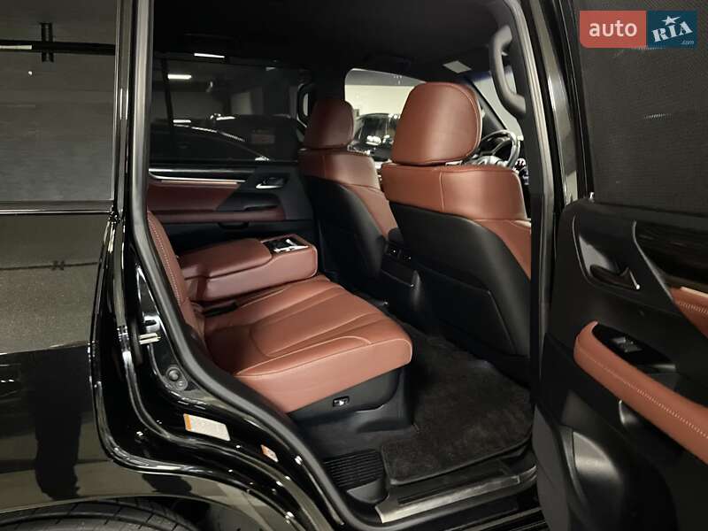 Внедорожник / Кроссовер Lexus LX 2018 в Львове