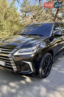 Внедорожник / Кроссовер Lexus LX 2016 в Днепре