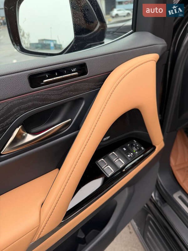 Внедорожник / Кроссовер Lexus LX 2023 в Киеве