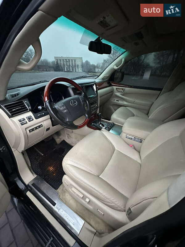 Внедорожник / Кроссовер Lexus LX 2008 в Днепре